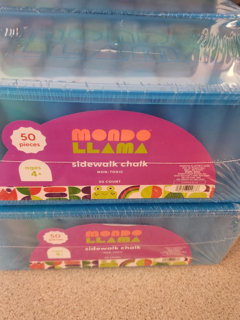 4 Boxes Of 50 Pieces - Mondo Llama Sidewalk Chalk - Multicolor Sets.